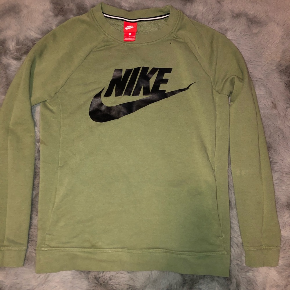 nike crew neck